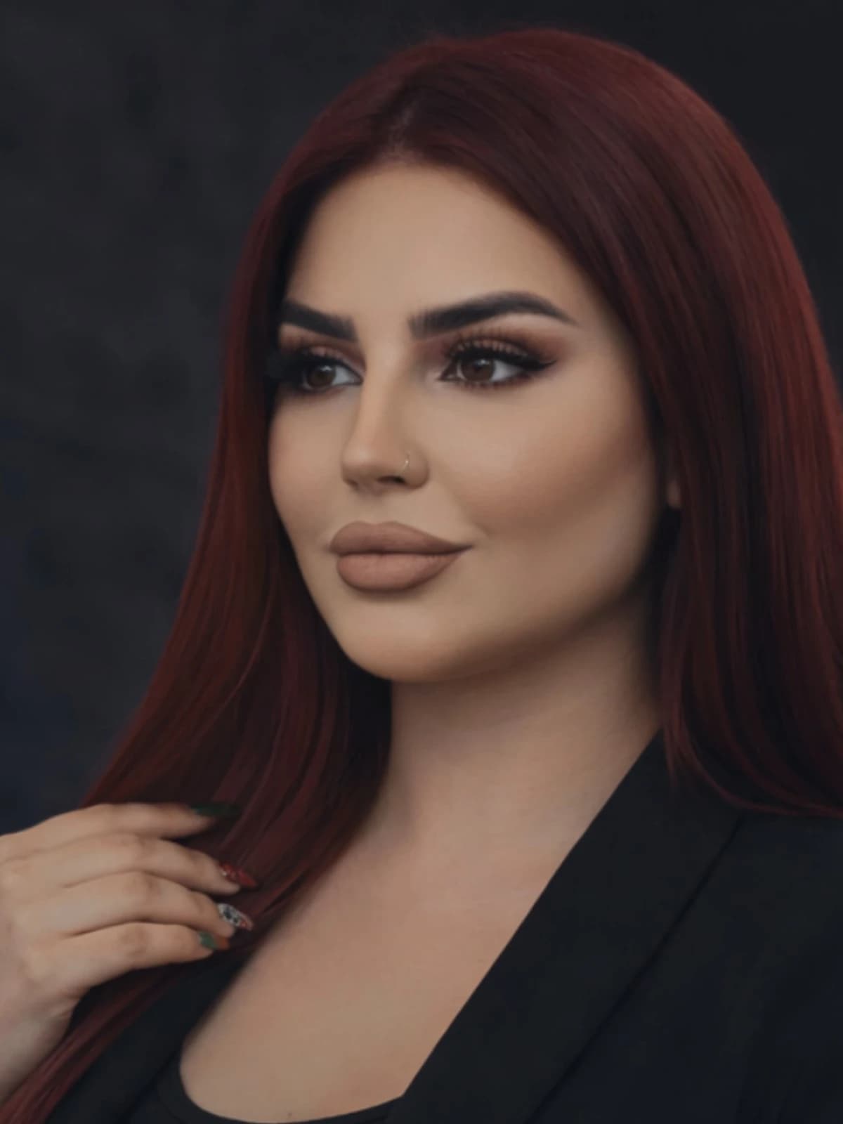 Portrait professionnel de Madame Najwa Fassi Fihri, consultante réglementée en immigration canadienne